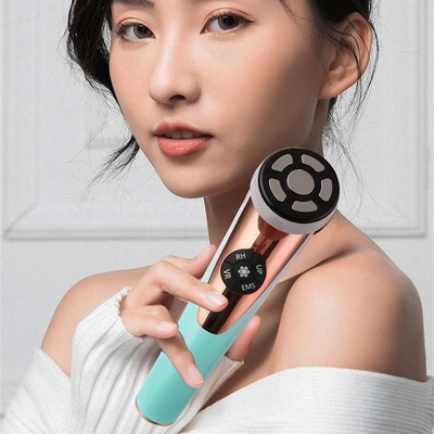 プロフェッショナルなRF美容器 効果的な肌の若返しとしわの減少