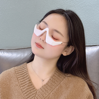 3D眼振動 LED 赤光治療装置